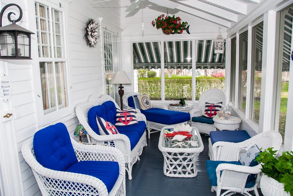 Harbor Knoll Bed And Breakfast Greenport Exterior photo
