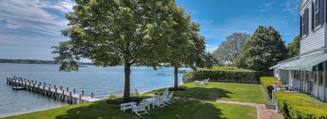 Harbor Knoll Bed And Breakfast Greenport Exterior photo